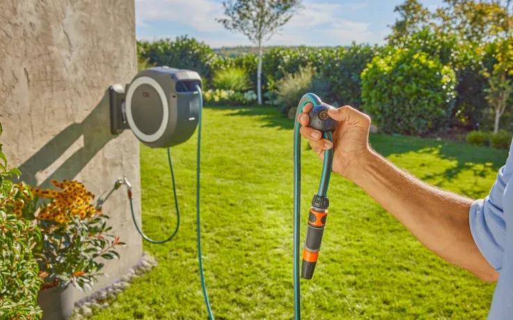 Akumulátorový nástěnný box na hadici PowerRoll XL bez akumulátoru, 35 m, bílý, SÓLO