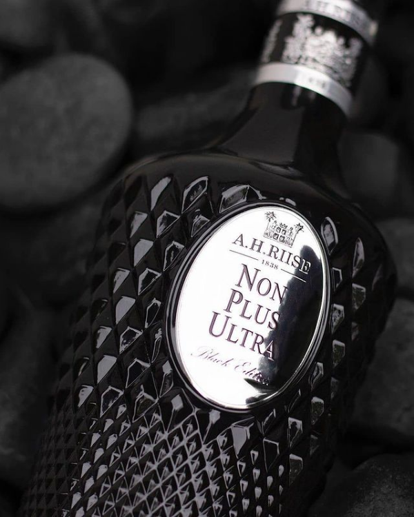 A.H.Riise Non Plus Ultra Black Edition 0,7l GB