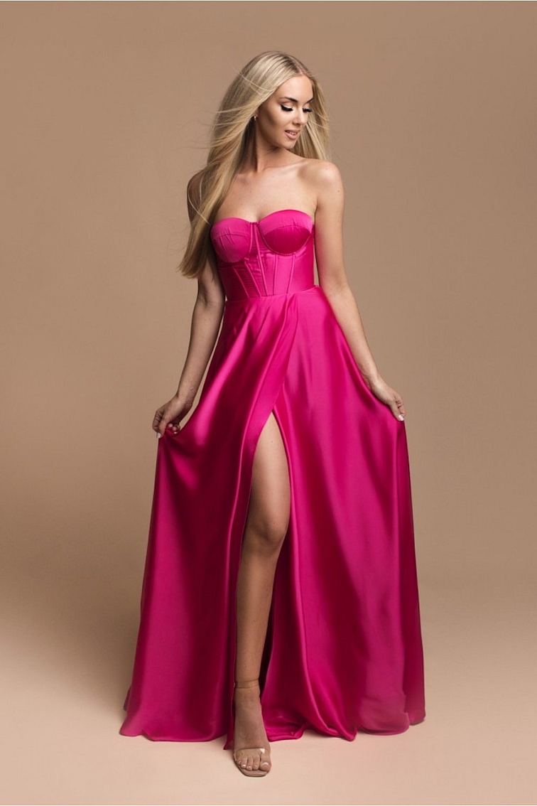 Móda ako z filmu Barbie: od romantiky po extravaganciu