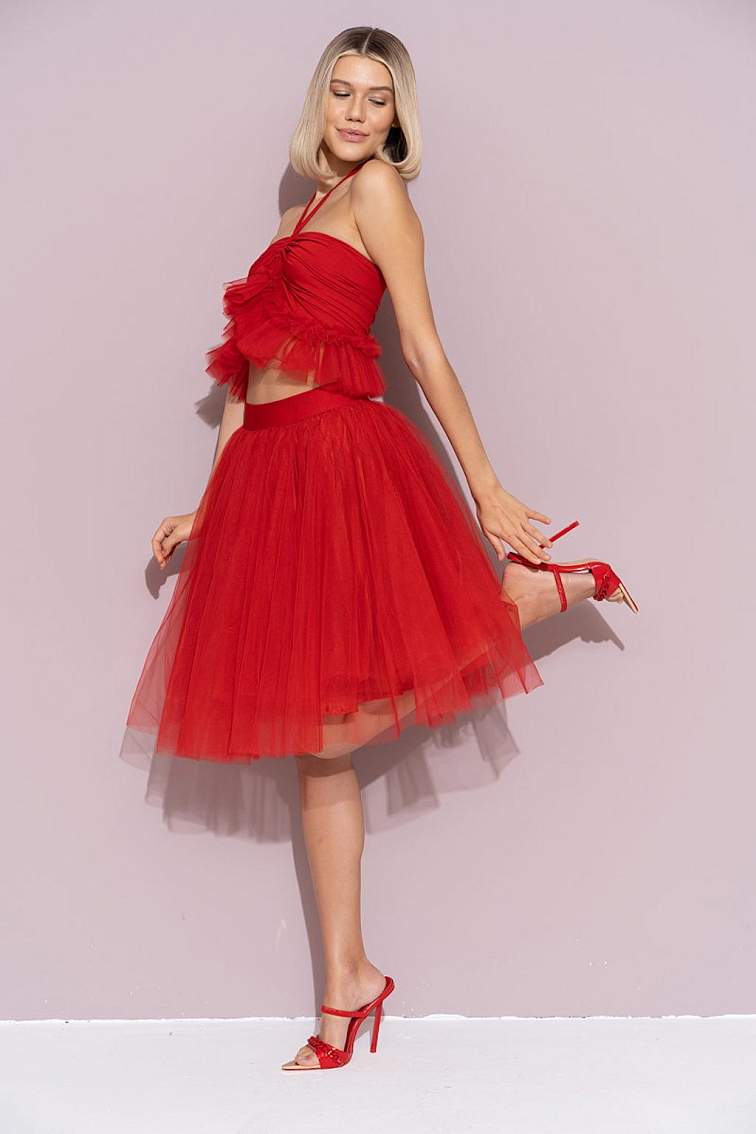 Trendy 2024: jaké společenské šaty budou vládnout letošnímu roku?