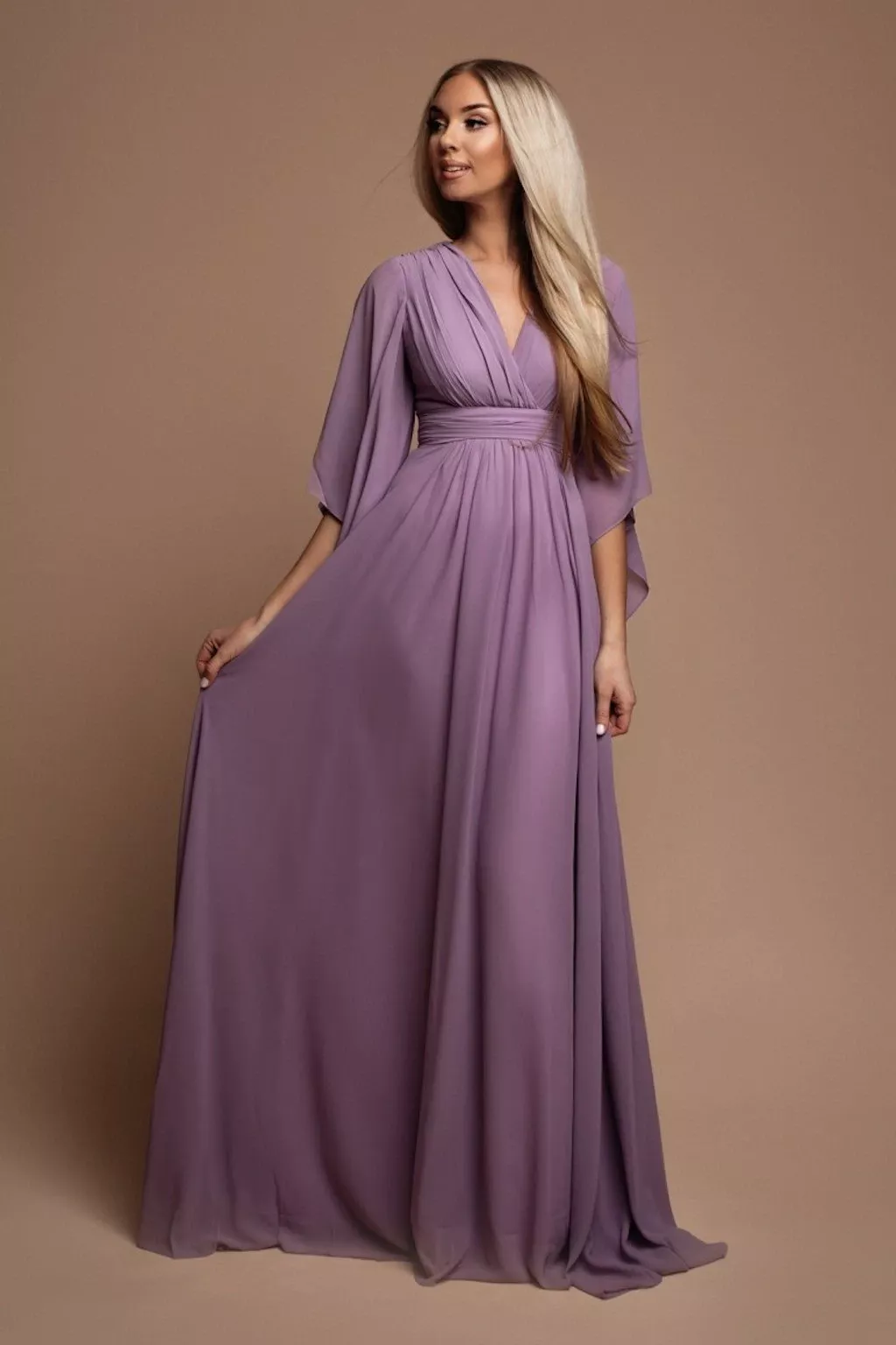 Dokonalé šaty pro zrzky: Jaké barvy vám nejvíc sluší?