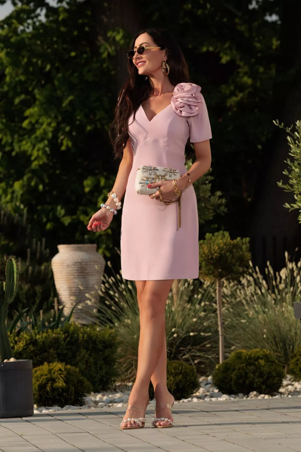 Byznys šaty: elegance a profesionalita v každodenním životě