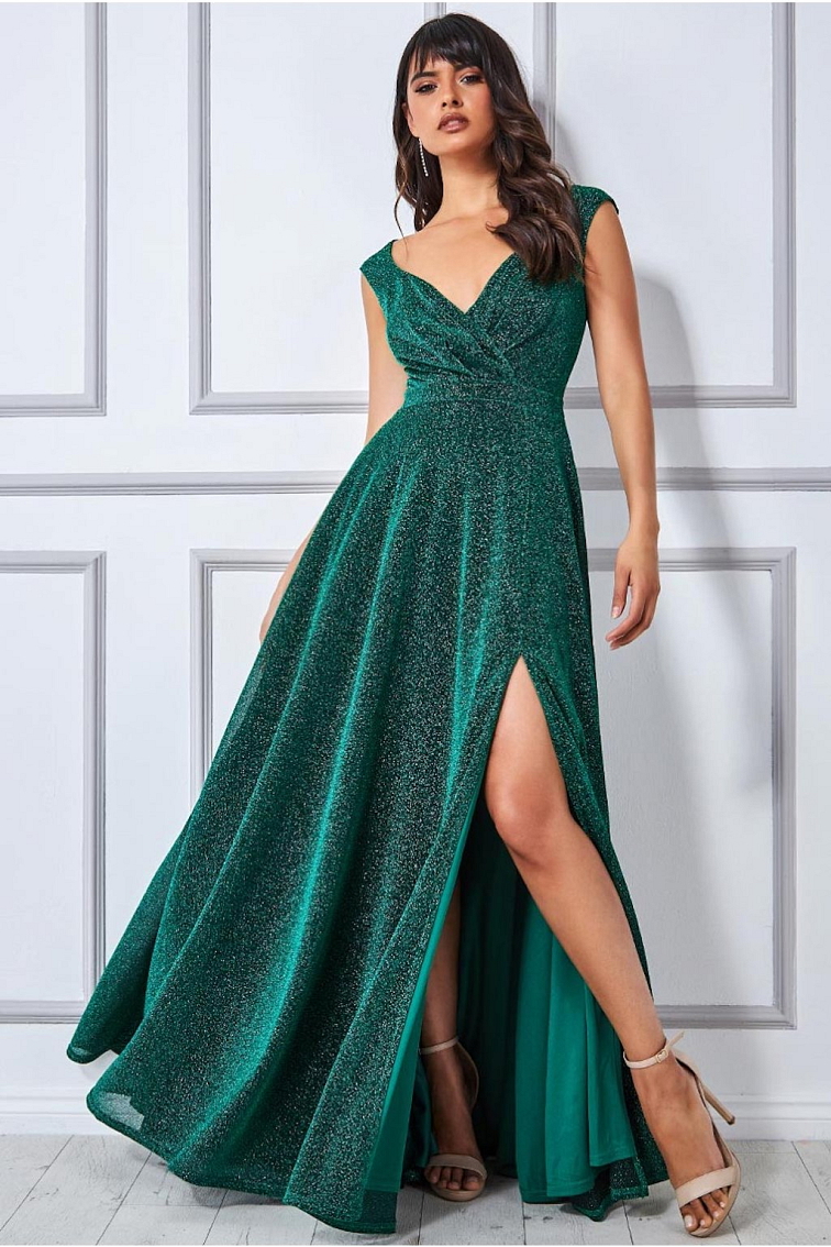 Šaty s nádychom luxusu