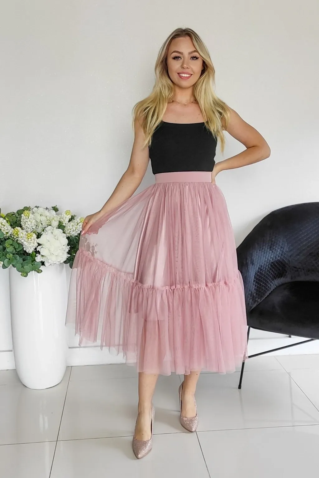 Oživte šatník farbami: 5 outfitov na prvé jarné dni