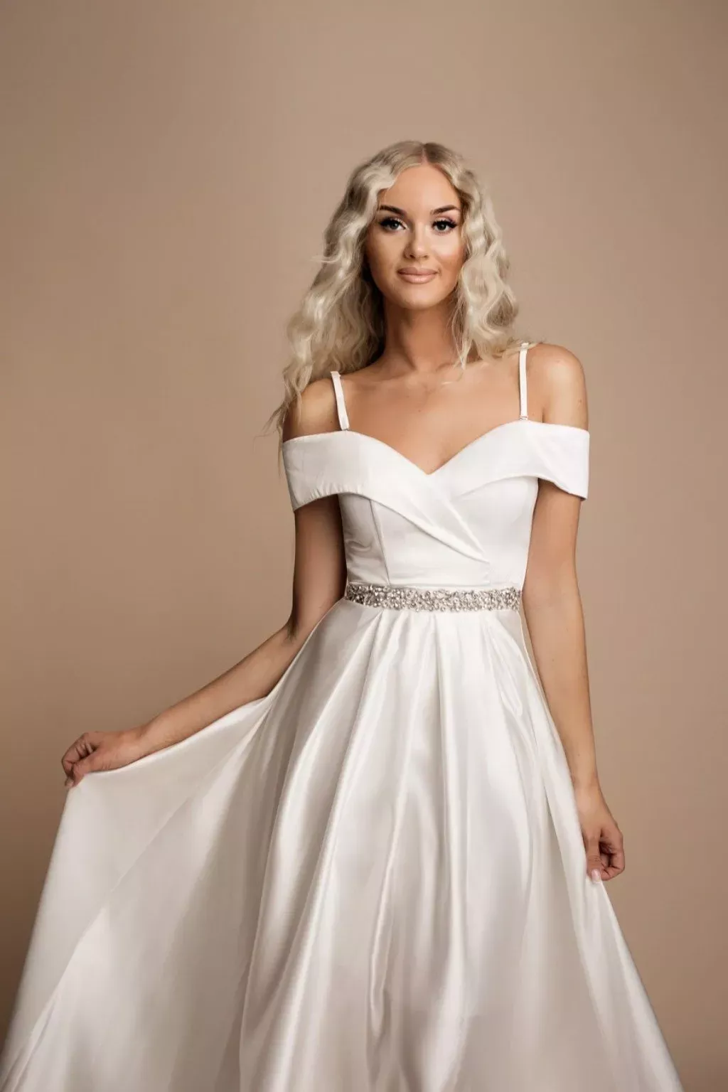 Svatební šaty pro každý typ postavy