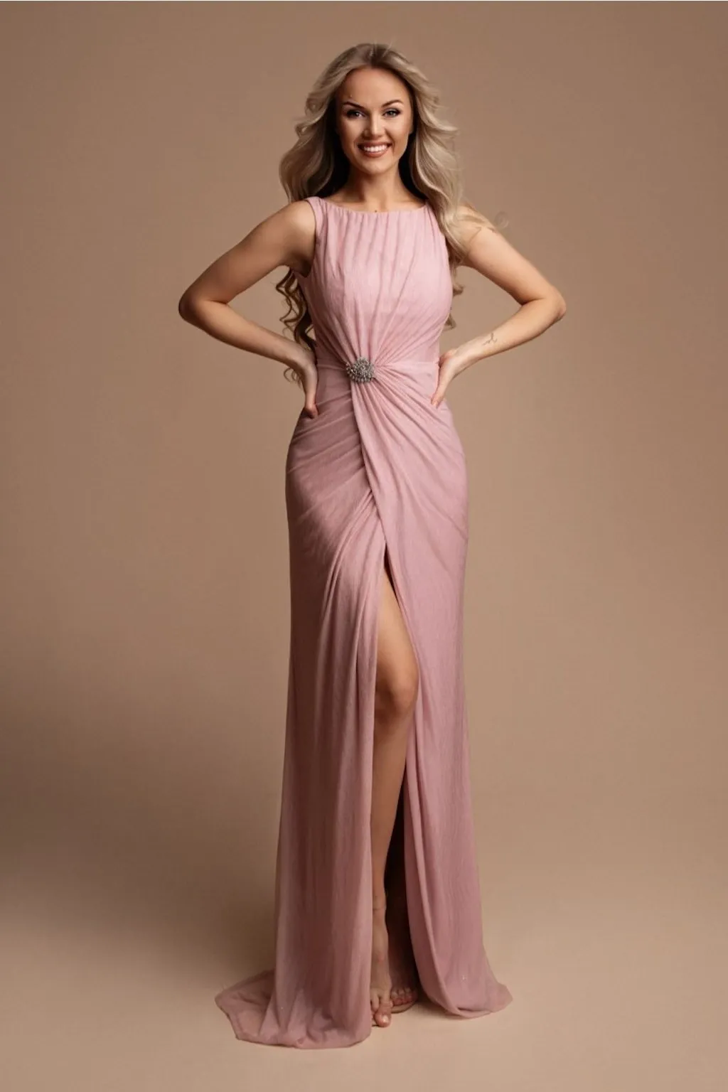 Romantika stranou: Růžové šaty dokáží překvapit