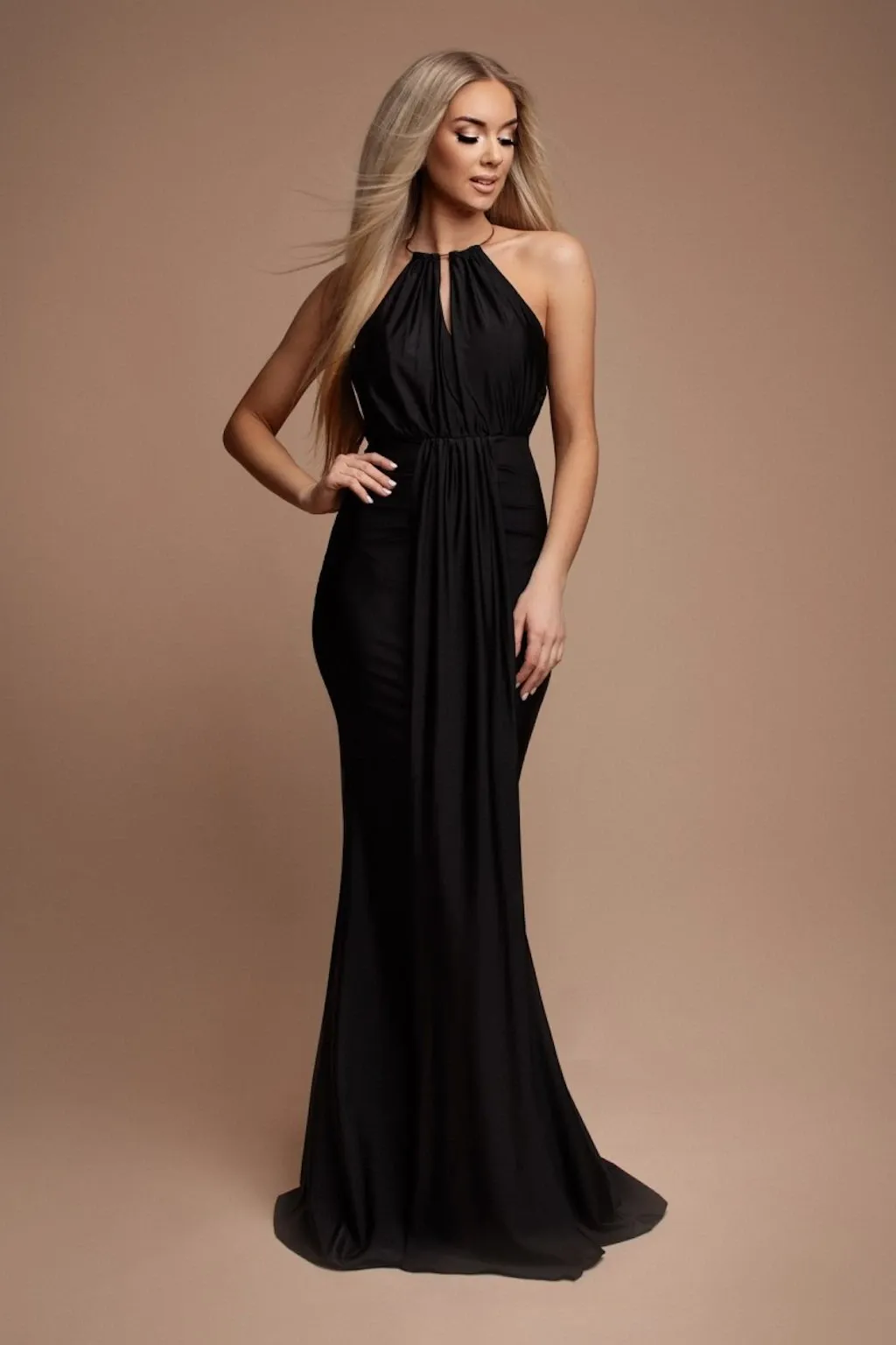 Inšpirácie z červeného koberca: Oblečte sa ako hviezda