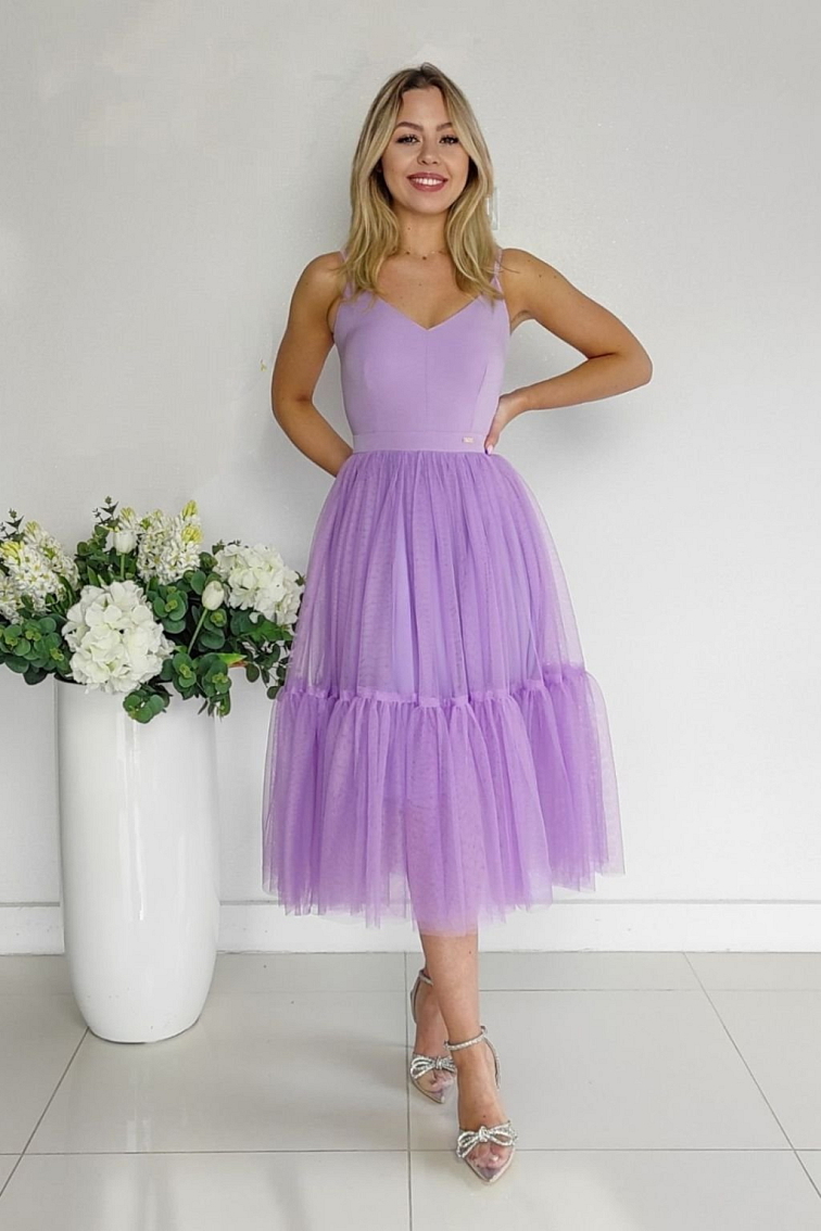 Tylové šaty: záruka elegance a princeznovského looku