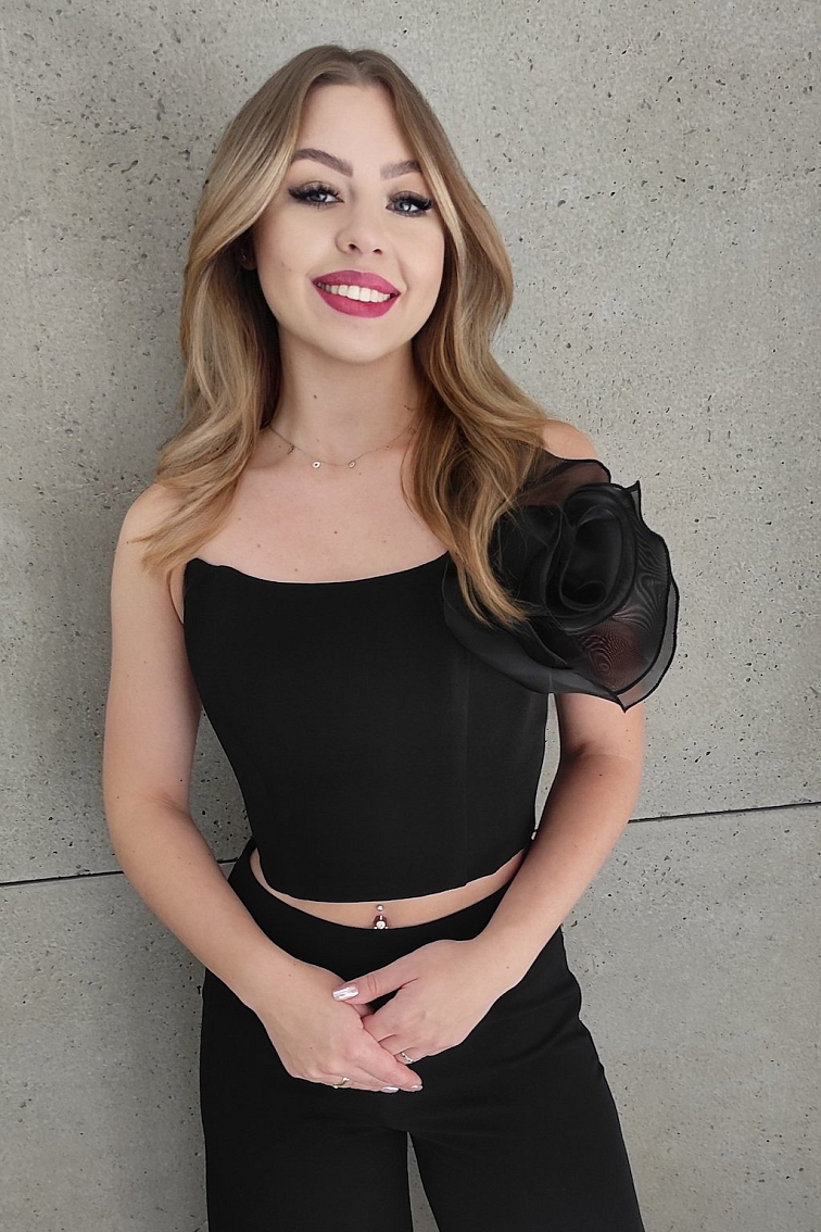 Najkrajšie korzetové šaty na plesovú sezónu 2024