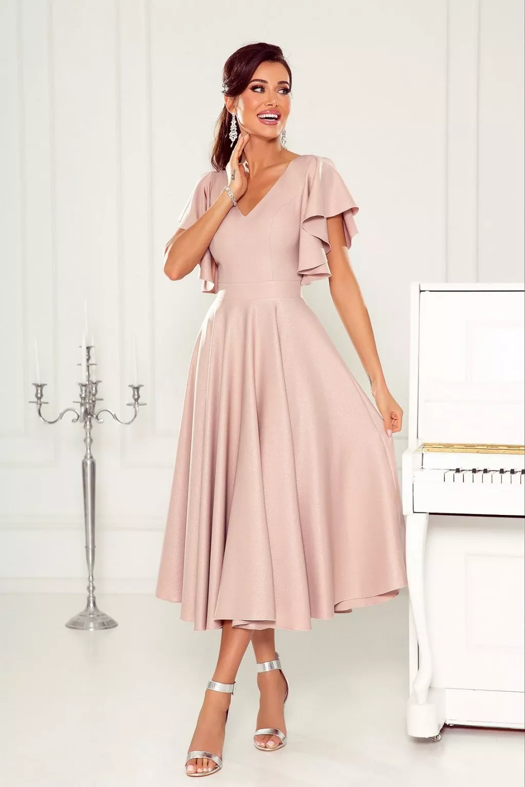 Vybíráme šaty na vánoční večírek