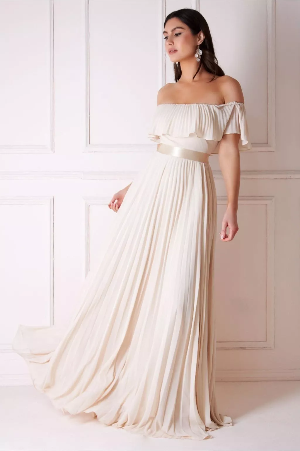 Dokonalé šaty pro zrzky: Jaké barvy vám nejvíc sluší?