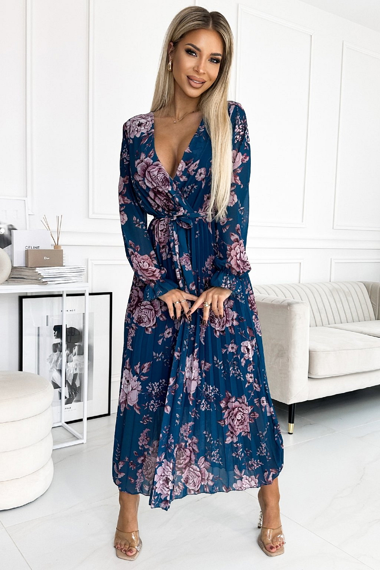 Chystáte se na svatbu či oslavu? V květinových šatech okouzlíte všechny