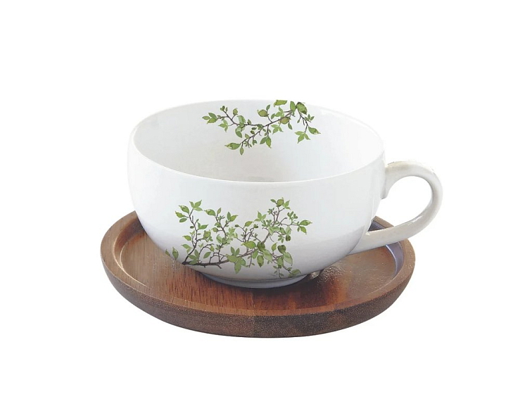 Porcelain tea cup + saucer