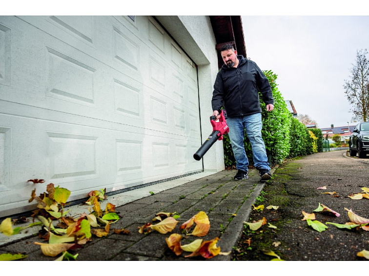 FLEX GBL 790 18-EC 18V aku fúkar na lístie