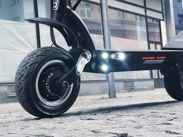 Elektrokoloběžka DUALTRON ULTRA 2