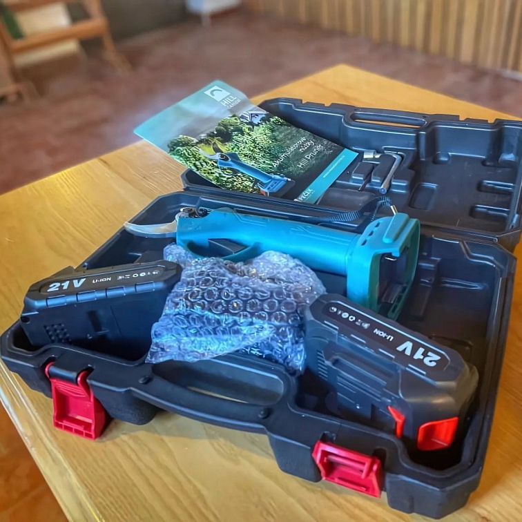 Akumulátorové nůžky Hill Pruner v kufříku