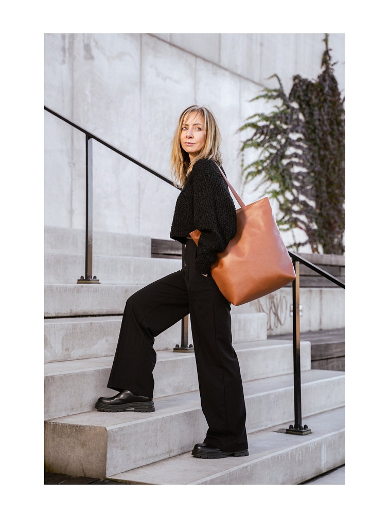 Kabelka a batoh "Dania" koňaková