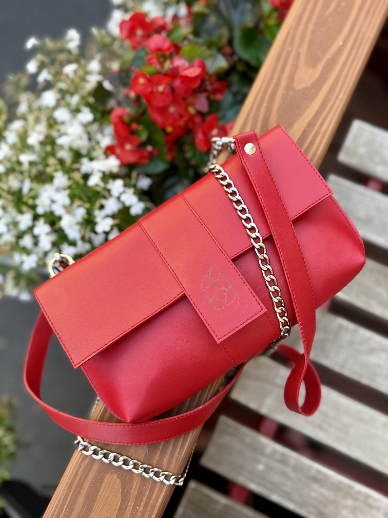 Crossbody kabelka LUCIA se dvěma popruhy červená