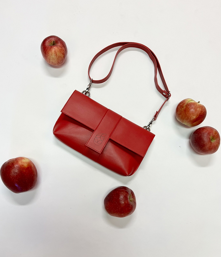 Crossbody kabelka LUCIA se dvěma popruhy červená