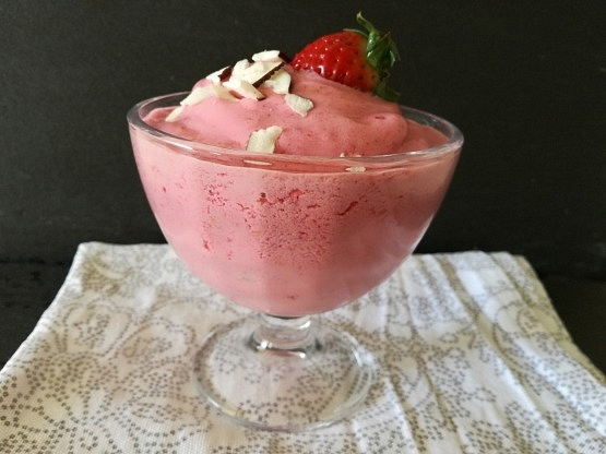 MyKETO Proteinový koktejl s příchutí jahoda-vanilka