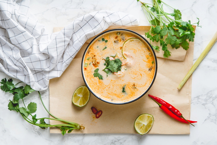 MyKETO Asie YUM polévka s nudlemi