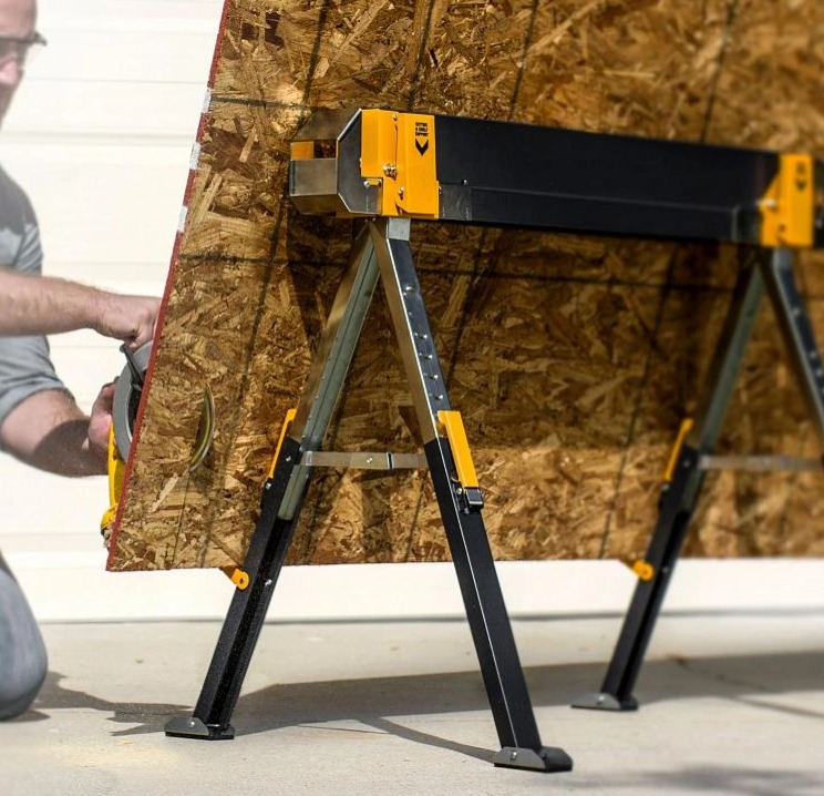 Toughbuilt - C700 - podstavec na řezání (koza)