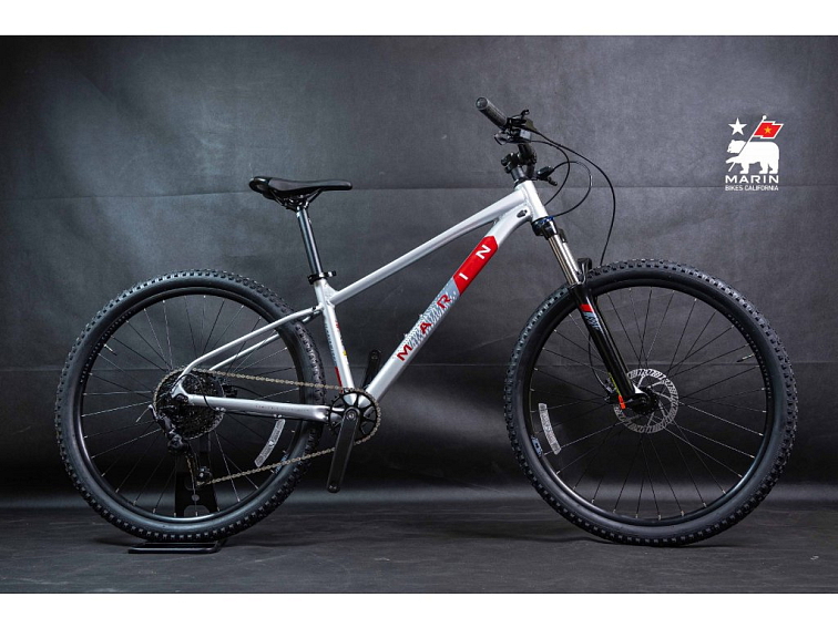 MARIN Bobcat Trail 4 27.5" stříbrná/červená/šedá