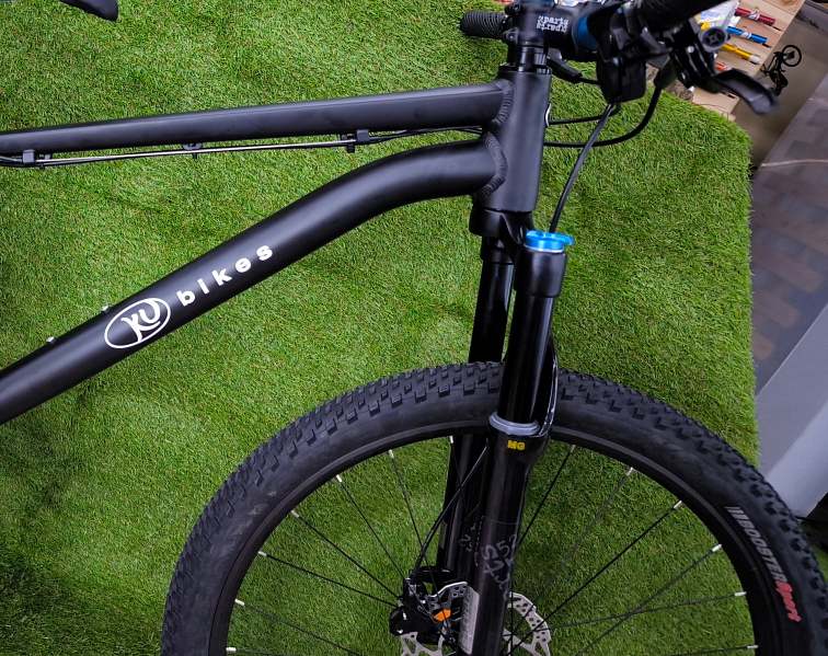 KUbikes 26 TRAIL AIR Black, lehké dětské kolo