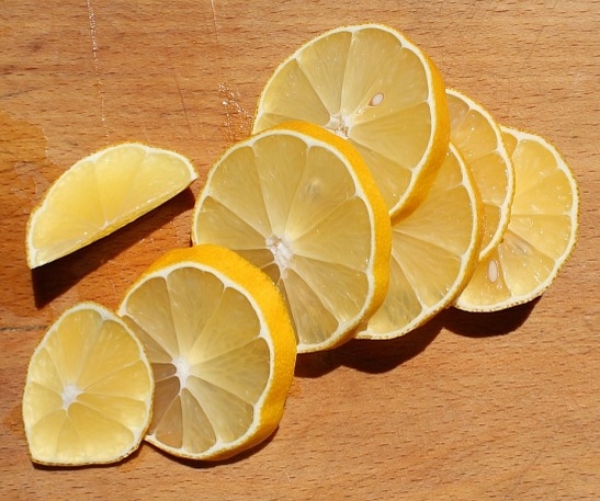 Citronová kůra řez