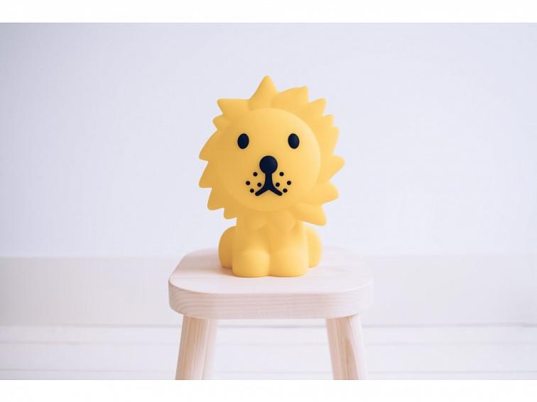 Přenosná lampička Lion My First Light (25cm) | Mr Maria