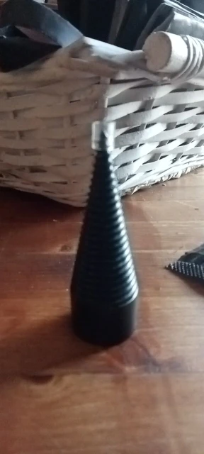 ŠTÍPACÍ TRN - Vrták na štípání dřeva