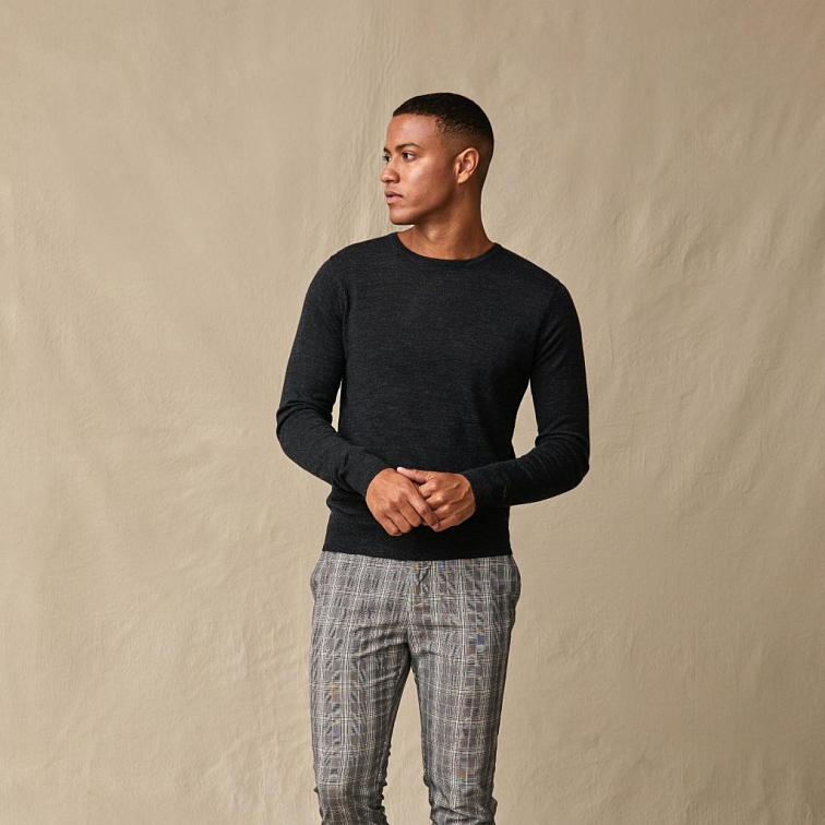 Tmavosivý merino sveter