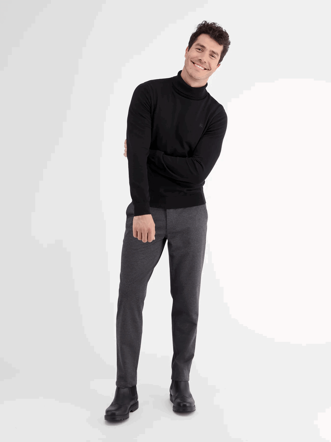 Čierny rolákový sveter