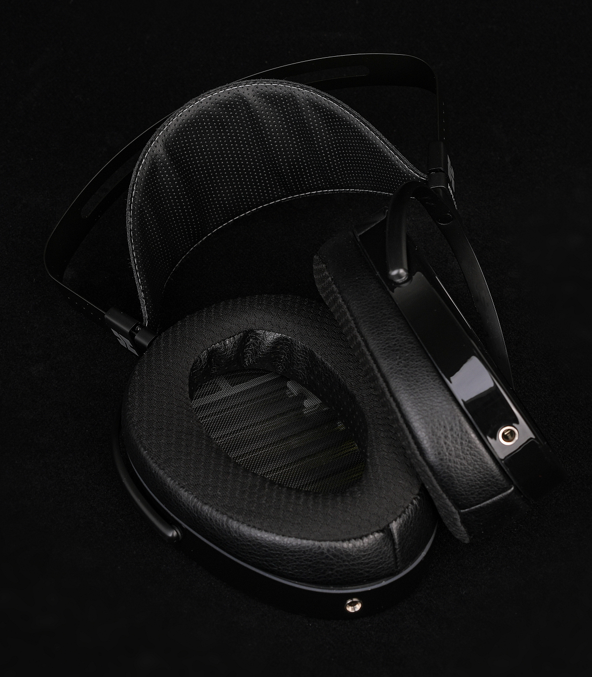 HIFIMAN Arya Unveiled