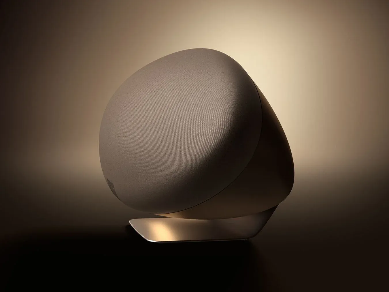 Bowers & Wilkins Zeppelin Pro Edition