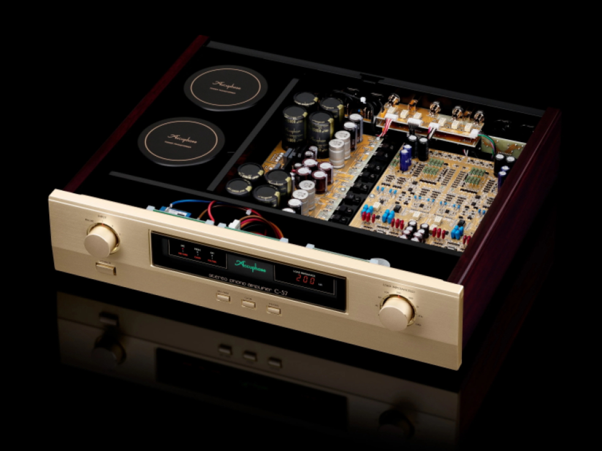 Accuphase C-57