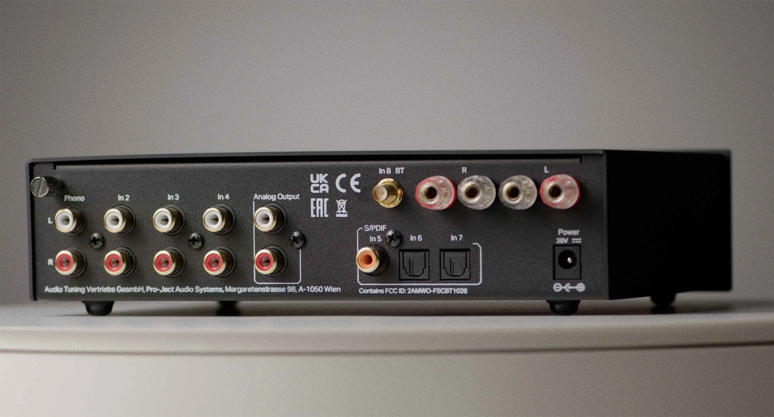 Pro-Ject Colourful Audio System 2