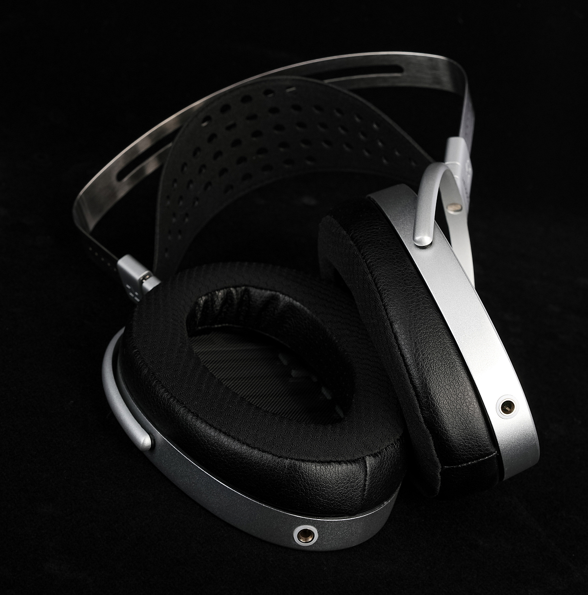 HIFIMAN HE1000 Unveiled