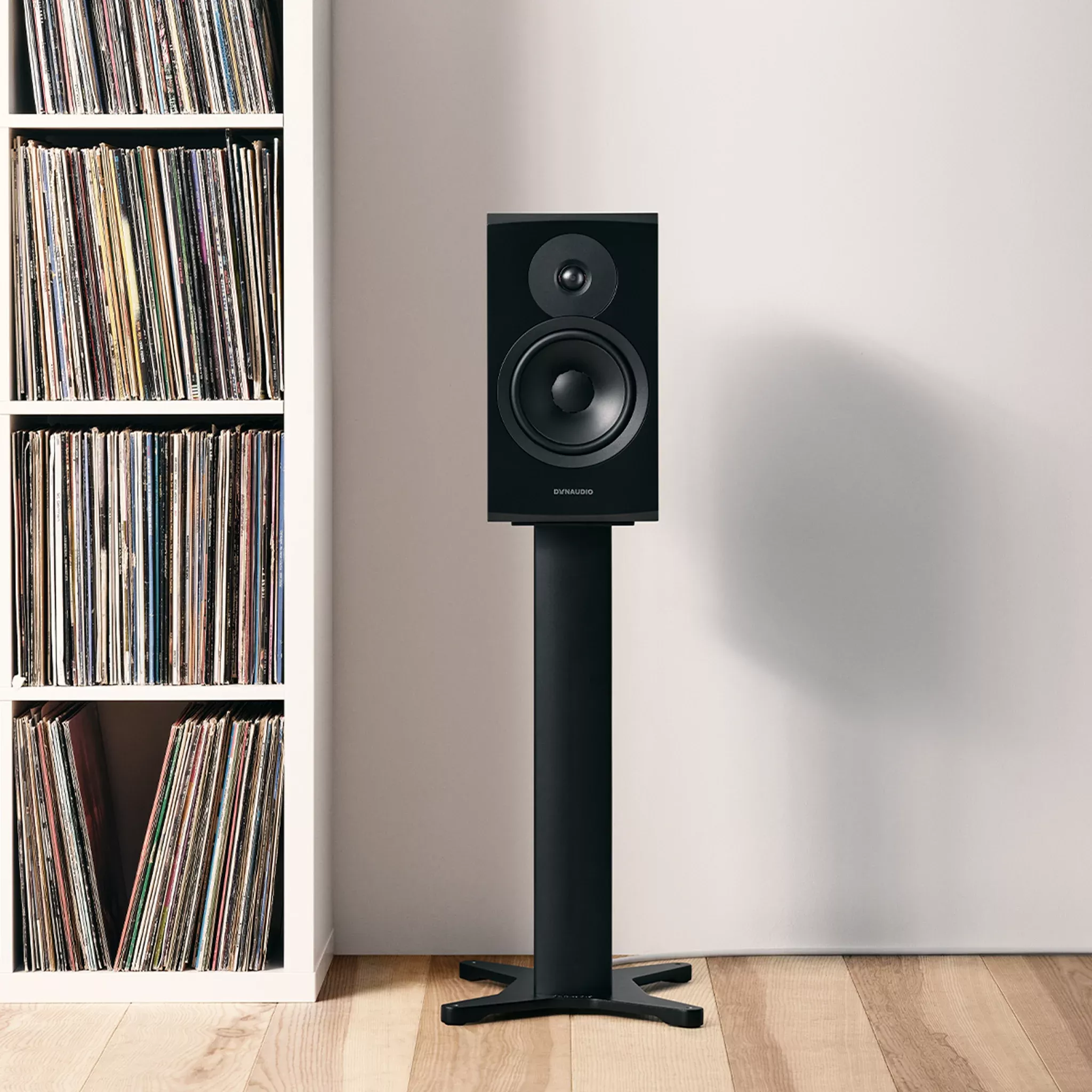 Dynaudio Emit 20