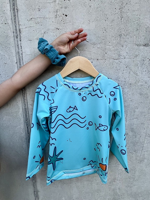 ActiveKids UPF50+ ochranné tričko pre deti s dlhým rukávom Vlnky