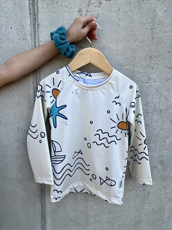 ActiveKids UPF50+ ochranné tričko pre deti s dlhým rukávom Vlnky