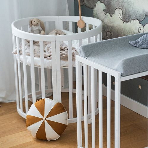 Ako vybrať detskú postieľku?