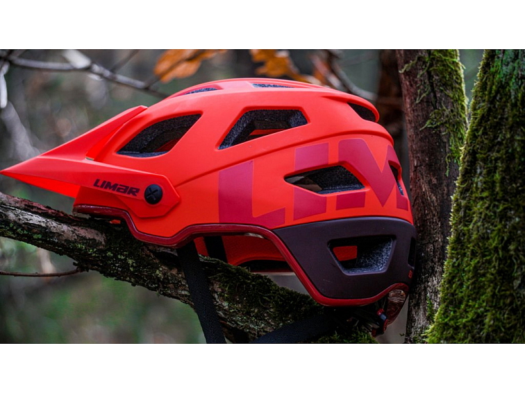 Limar DELTA helma (matt bright red)