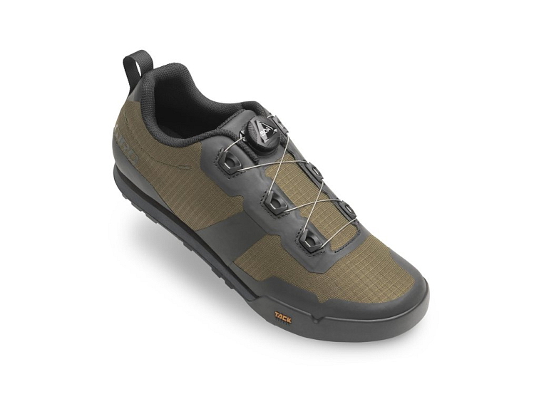 GIRO Tracker tretry (Trail Green/Dark Shadow)