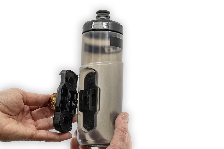 Spin láhev Fidlock Twist na magnet včetně adaptéru 600 ml