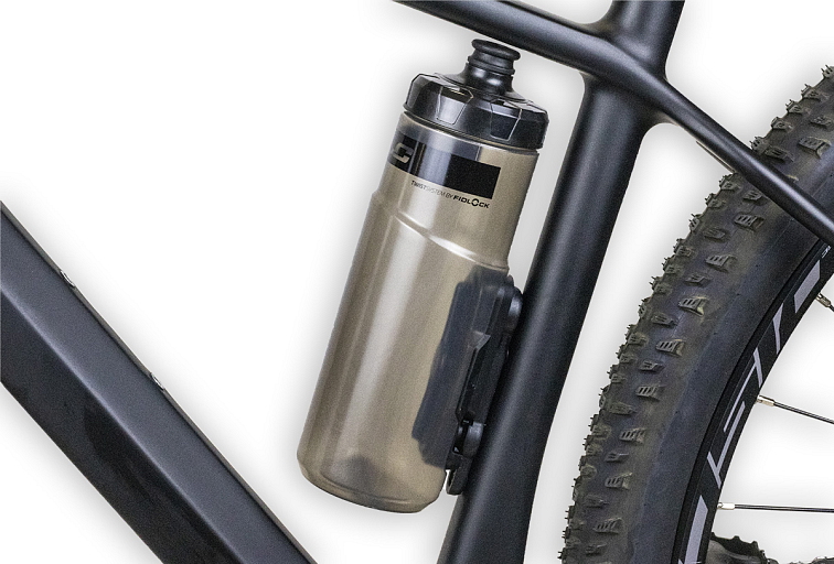 Spin láhev Fidlock Twist na magnet včetně adaptéru 600 ml