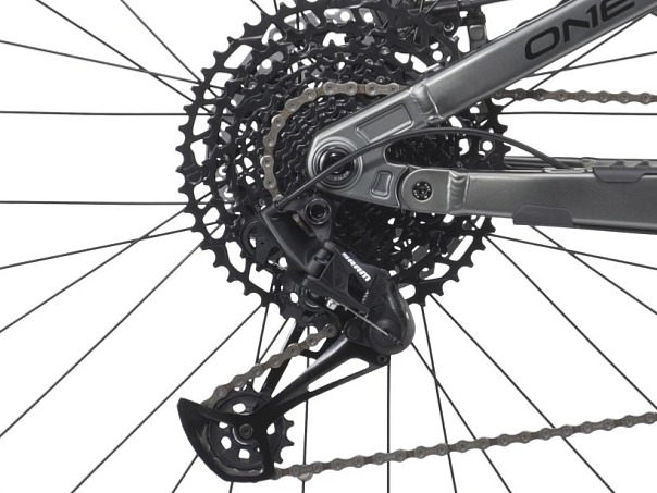 Crussis ONE-Full 9.10 (900 Wh) 2025