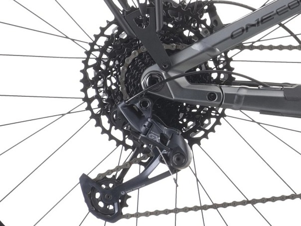 Crussis ONE-Country full 10.10 (720 Wh) 2025