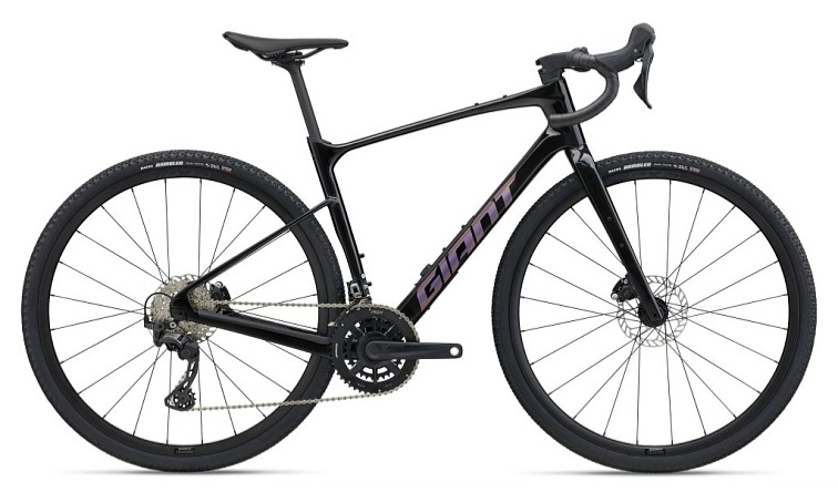 GIANT Revolt Advanced 2 Carbon Smoke 2025