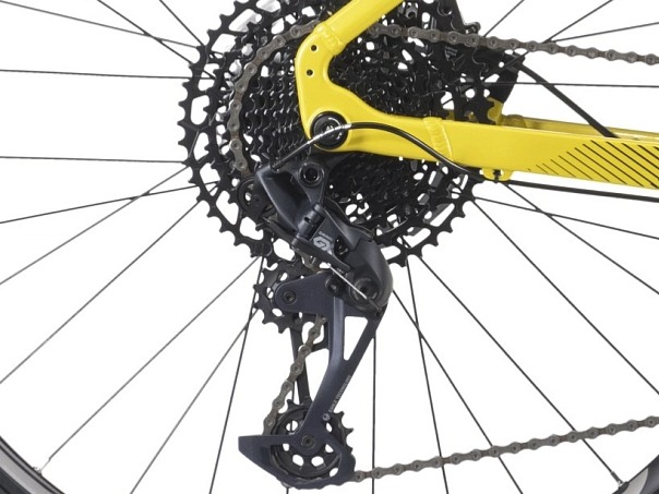 Crussis e-Largo 10.10 (900 Wh) 2025